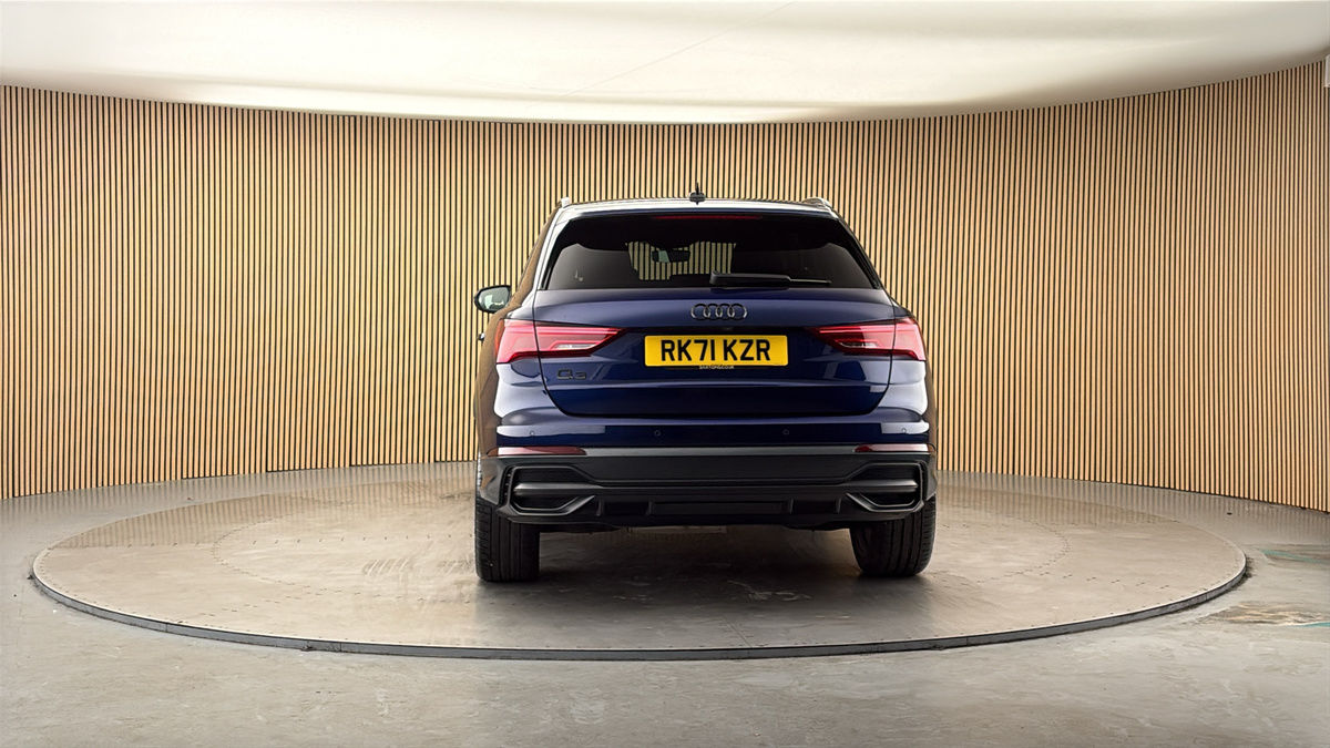 More views of Audi Q3