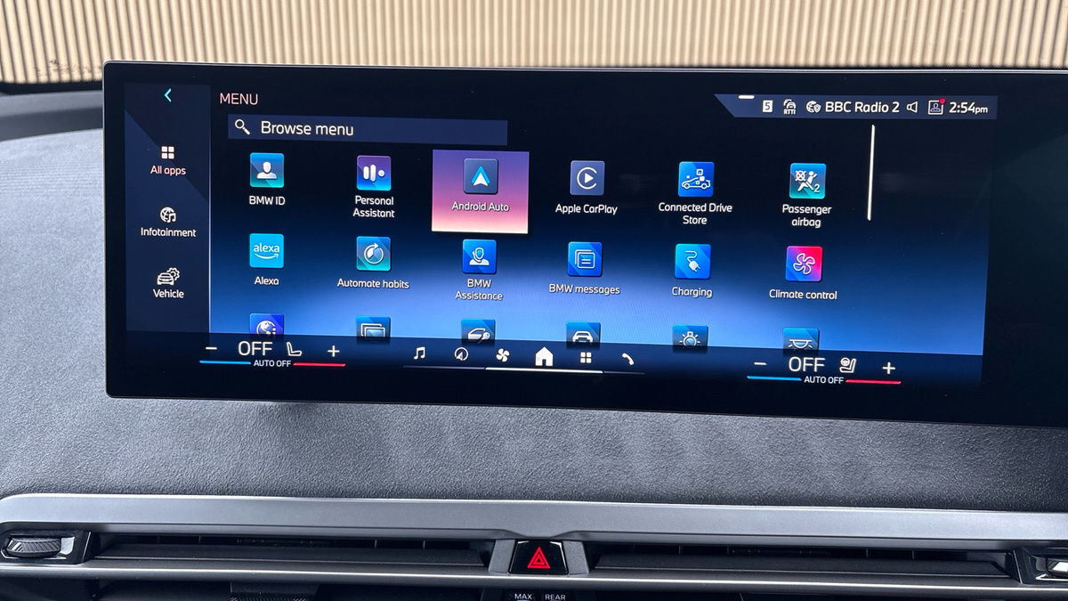 More views of BMW iX