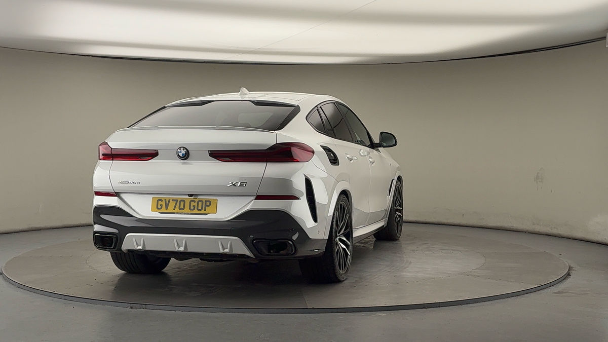 More views of BMW X6