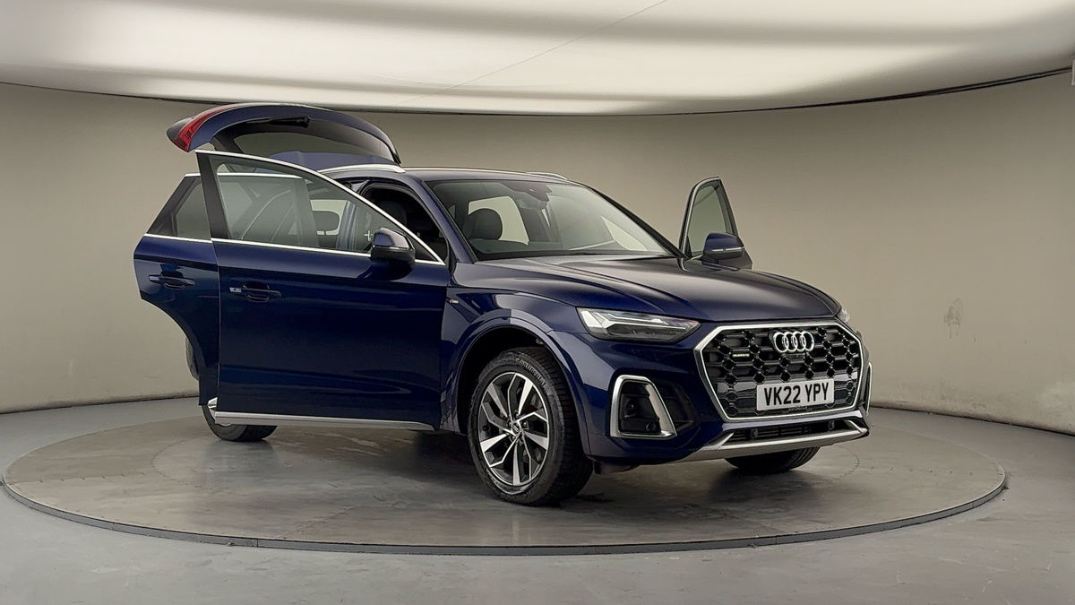 More views of Audi Q5