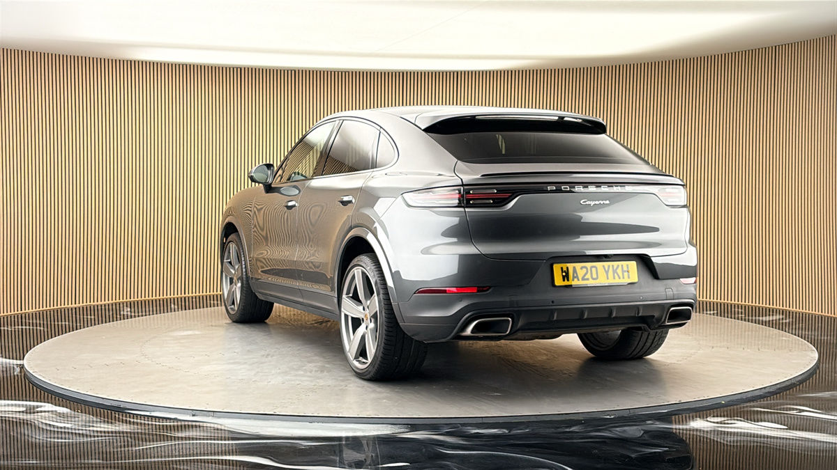 More views of Porsche Cayenne