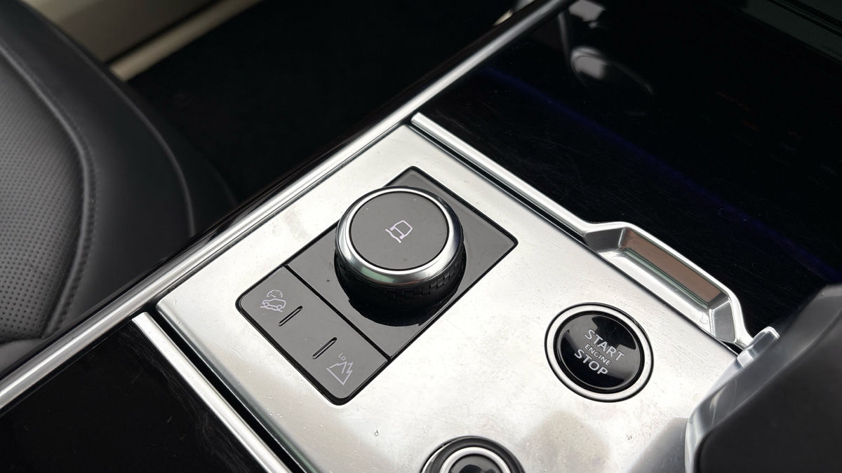 Land Rover Range Rover Image 29