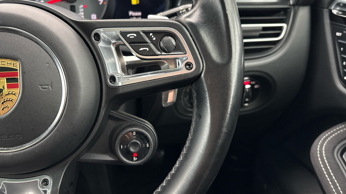 Porsche Macan Image 14
