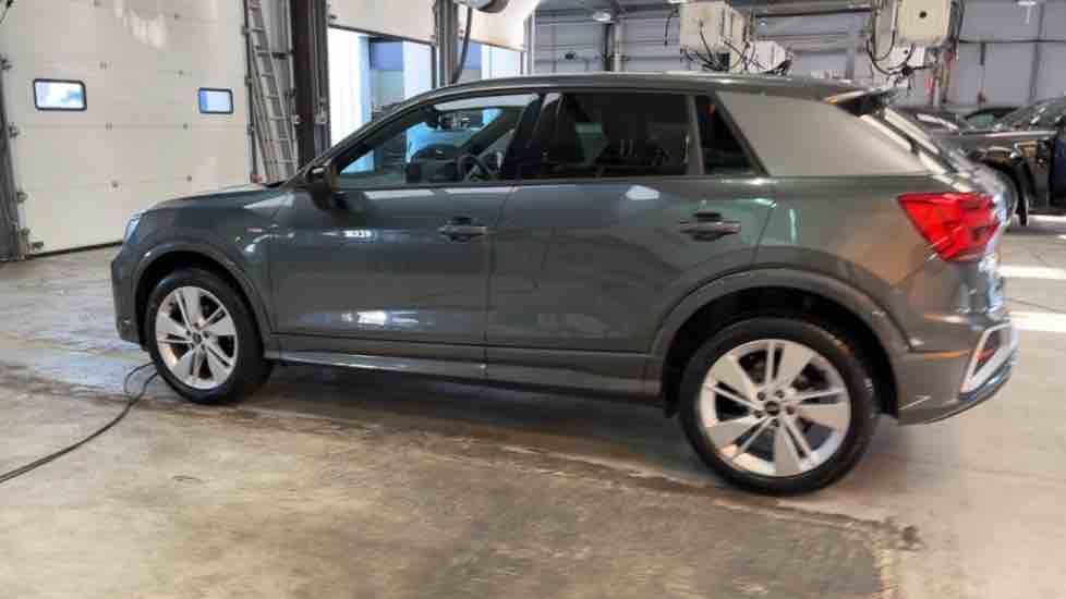 More views of Audi Q2