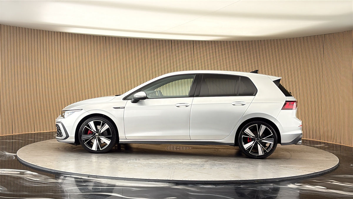 More views of Volkswagen Golf