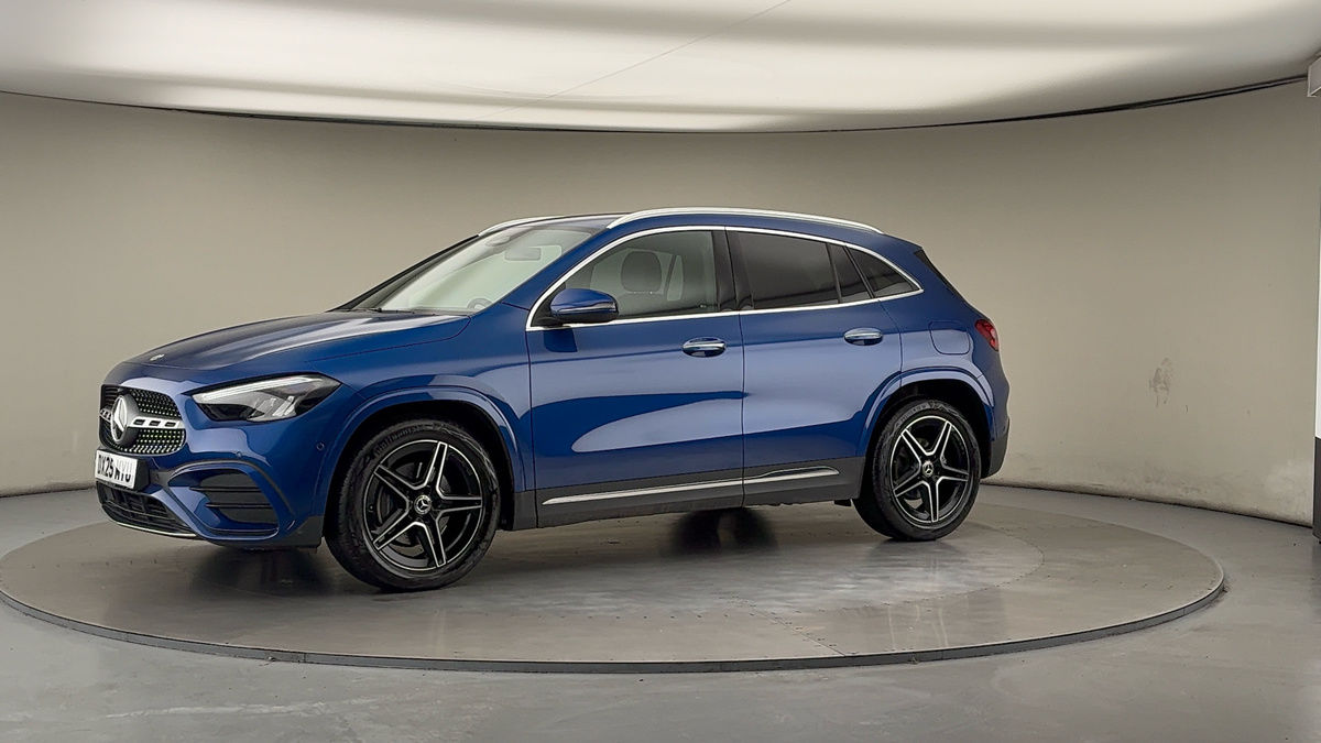 More views of Mercedes-Benz GLA