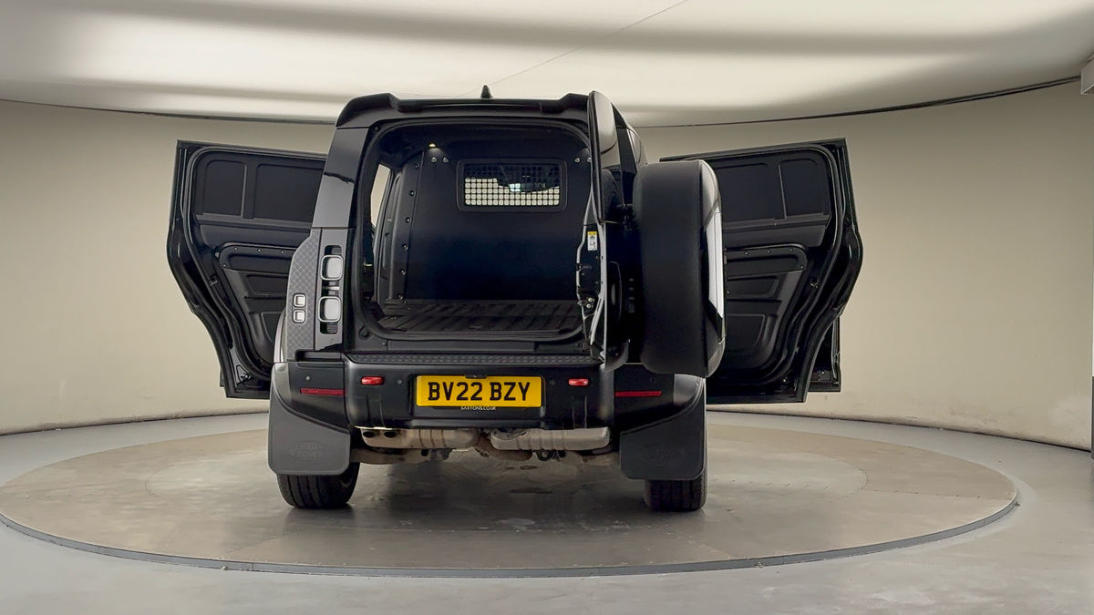 More views of Land Rover Defender 110