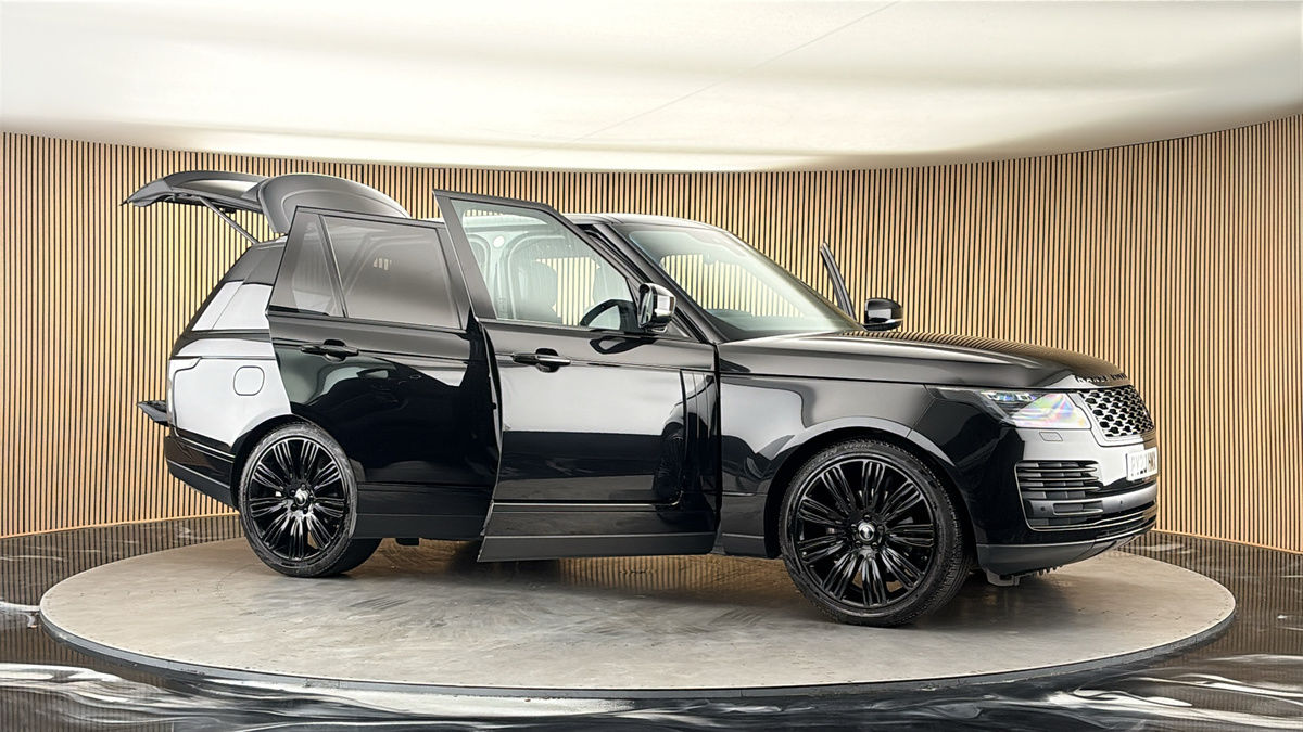 More views of Land Rover Range Rover