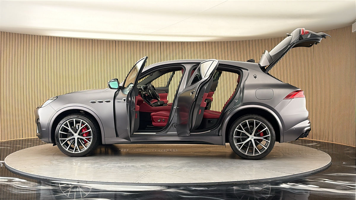 More views of Maserati Grecale