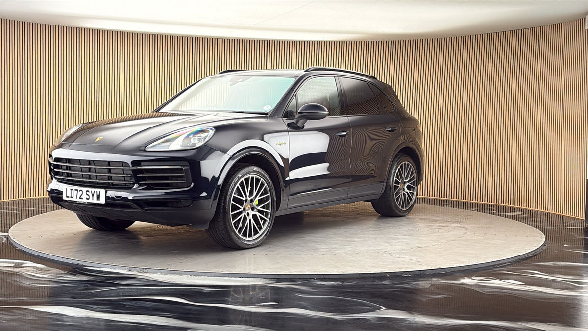 More views of Porsche Cayenne