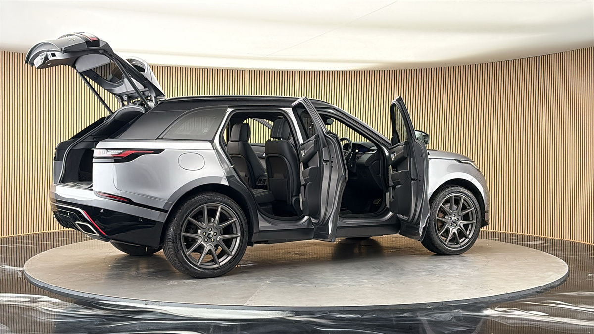 More views of Land Rover Range Rover Velar