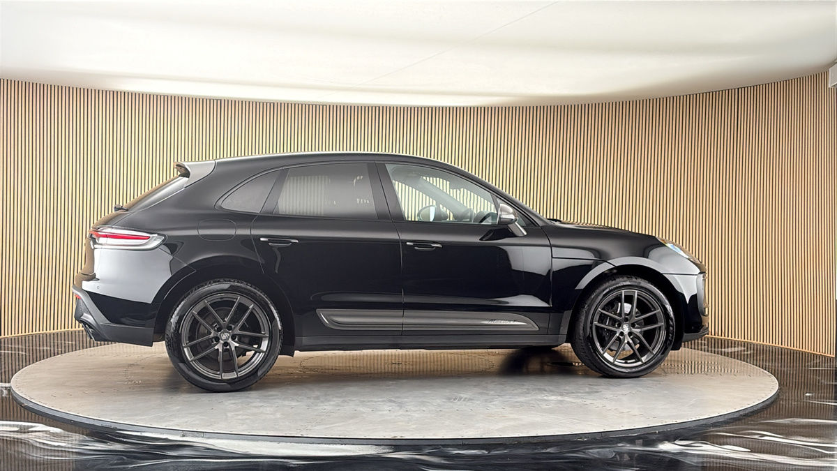 More views of Porsche Macan