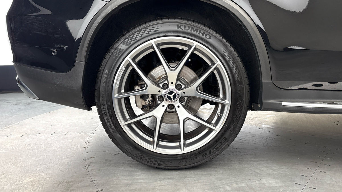 Mercedes-Benz GLC Image 10