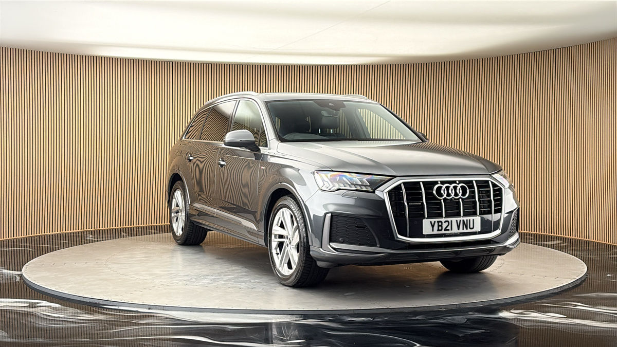 More views of Audi Q7