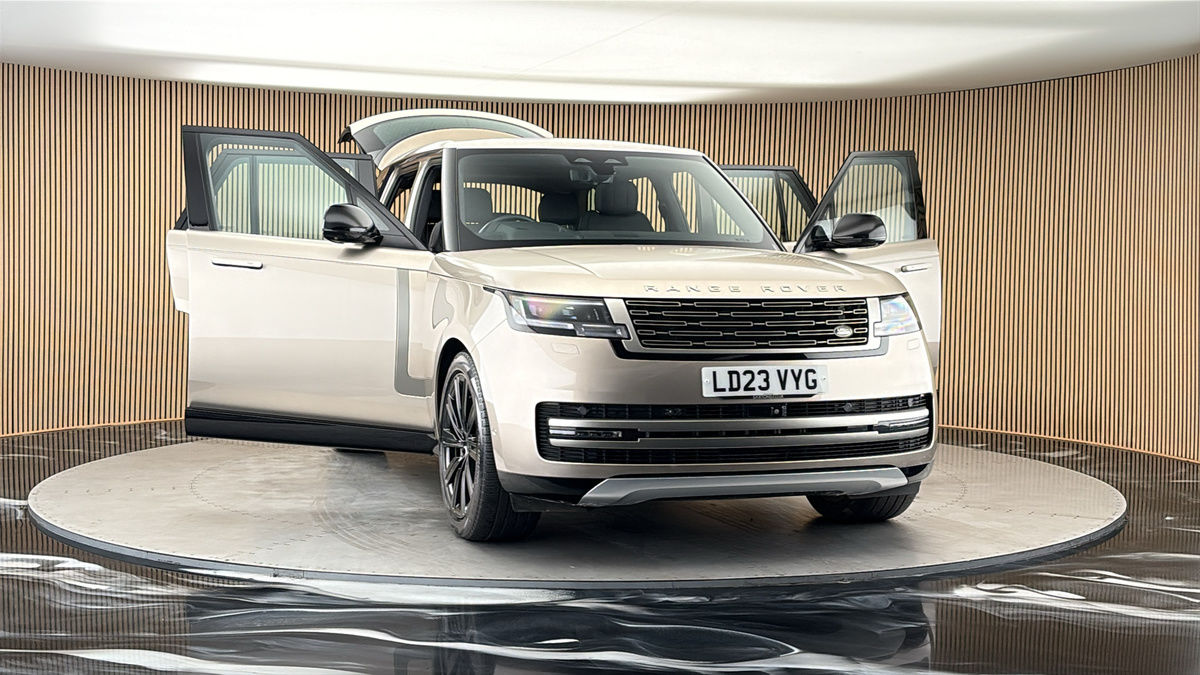 More views of Land Rover Range Rover