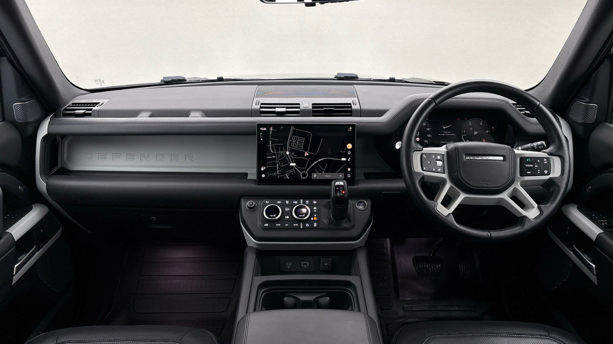 Land Rover Defender 110 Urban Image 12