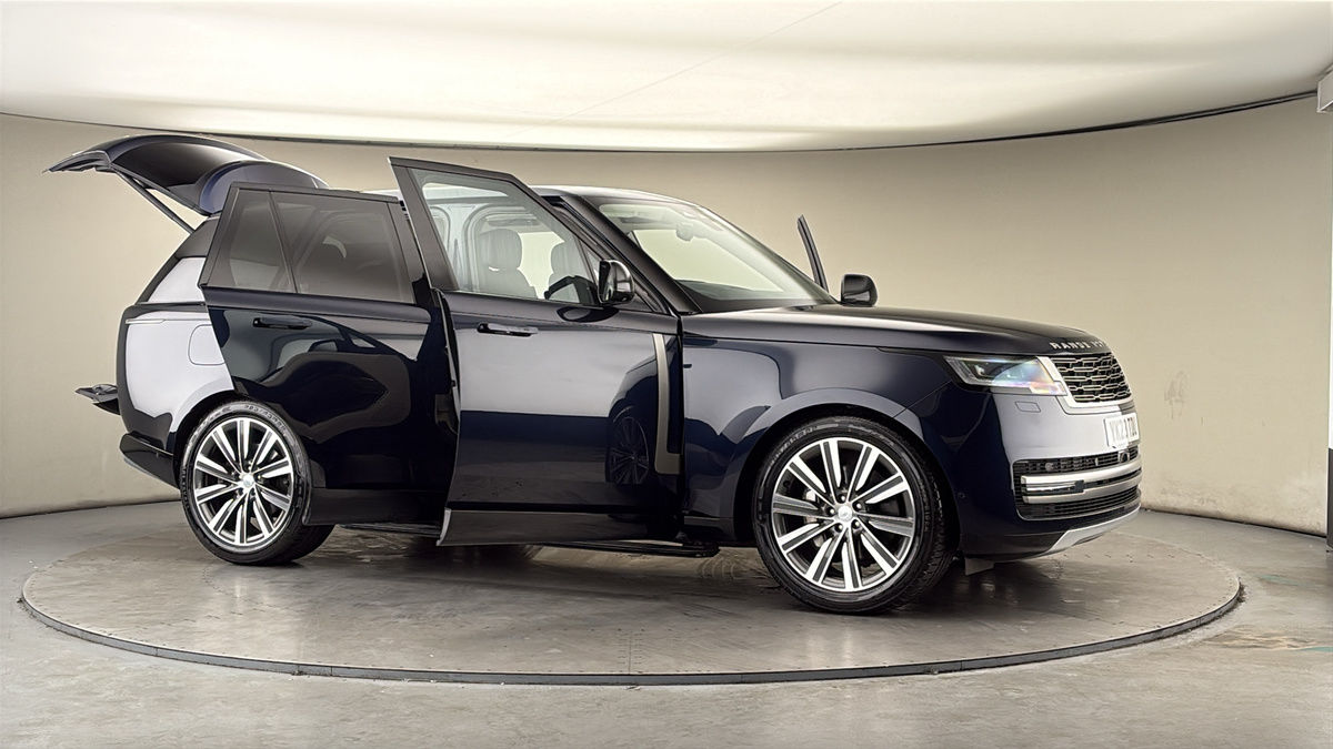 More views of Land Rover Range Rover