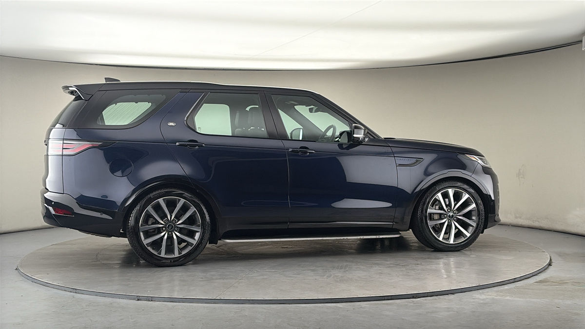 More views of Land Rover Discovery