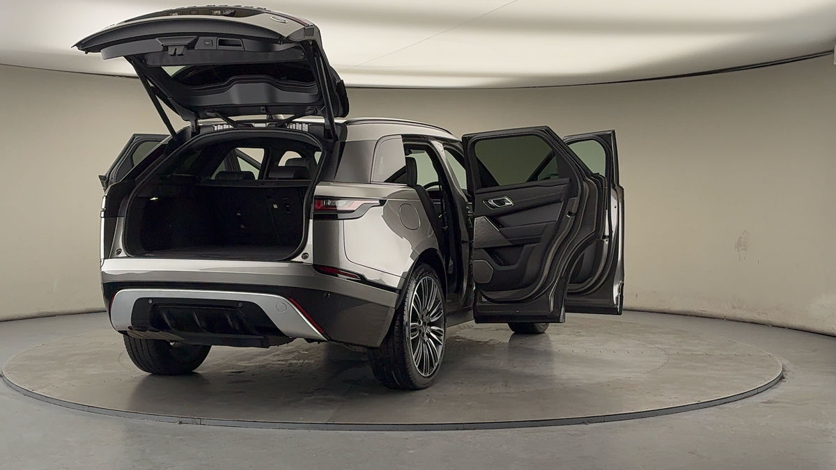 More views of Land Rover Range Rover Velar