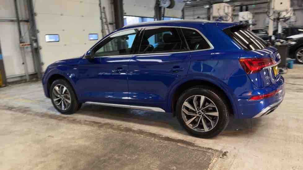 More views of Audi Q5