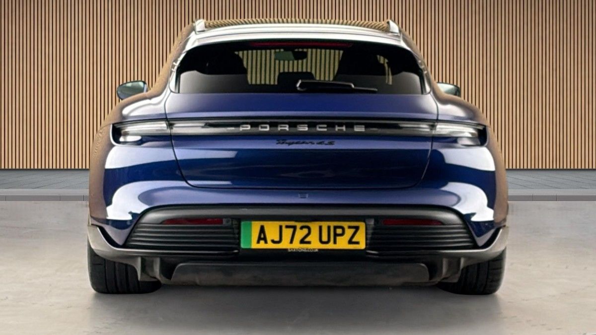 Porsche Taycan Image 5