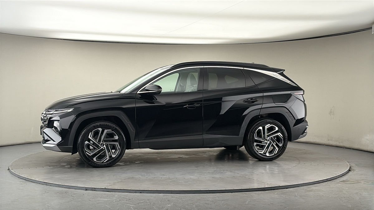 More views of Hyundai TUCSON