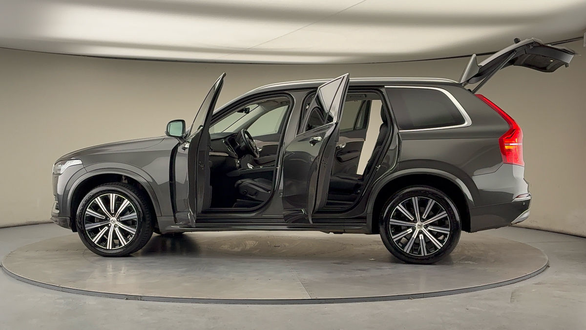 More views of Volvo XC90