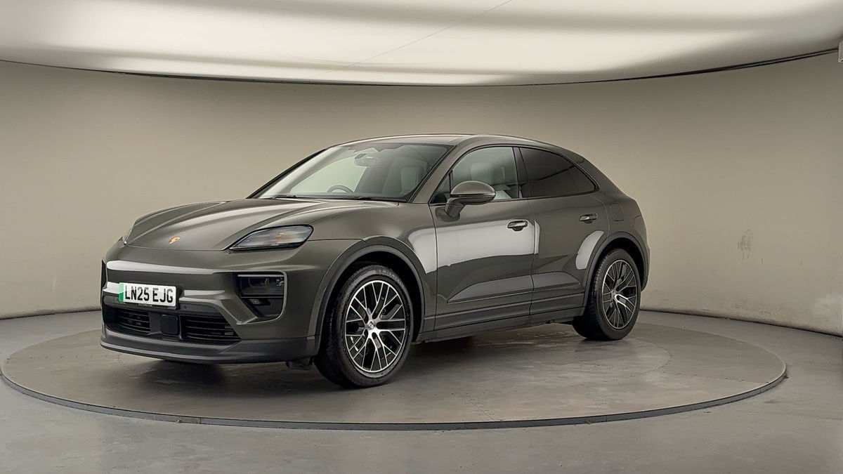 Porsche Macan Image 21