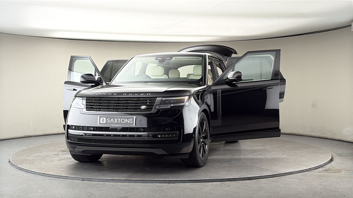 More views of Land Rover Range Rover