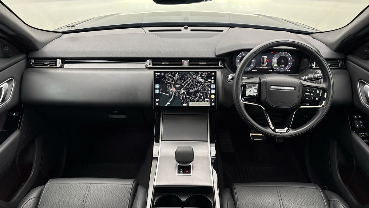 Land Rover Range Rover Velar Image 12