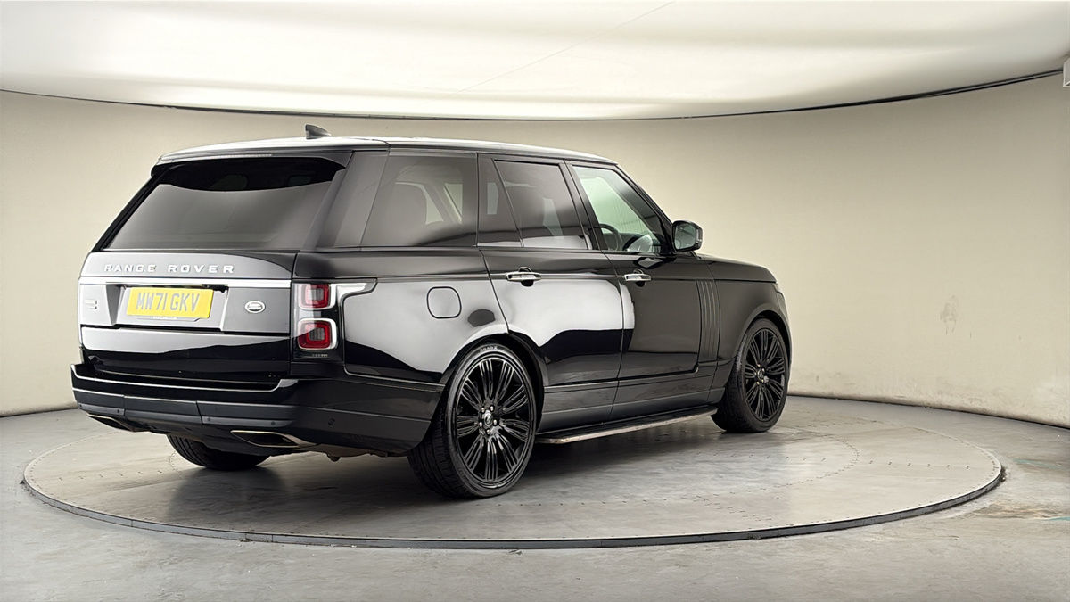 More views of Land Rover Range Rover