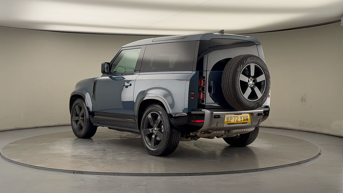 Land Rover Defender 90 Image 2