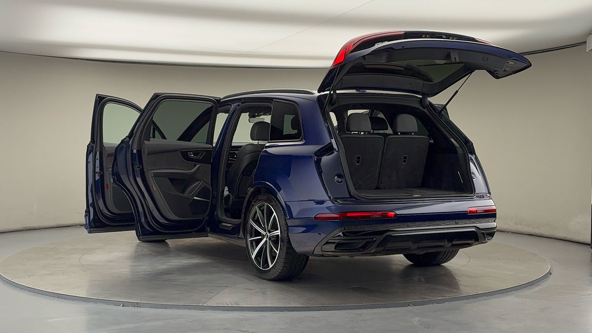Audi Q7 Image 23