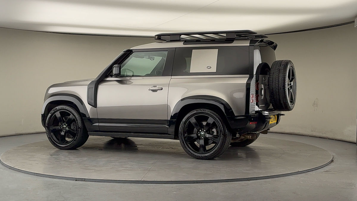 More views of Land Rover Defender 90