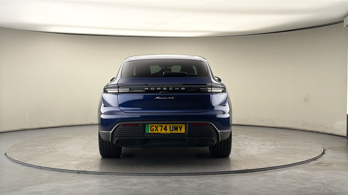 Porsche Macan Image 4