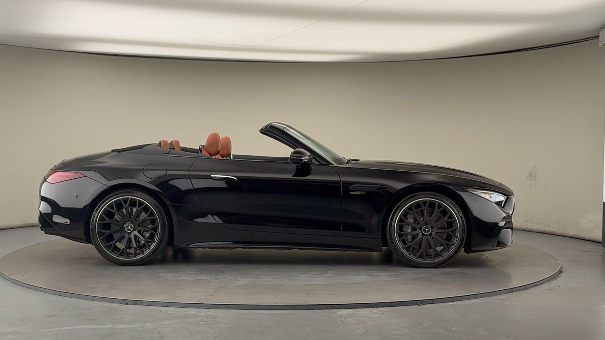 Mercedes-Benz SL Image 16