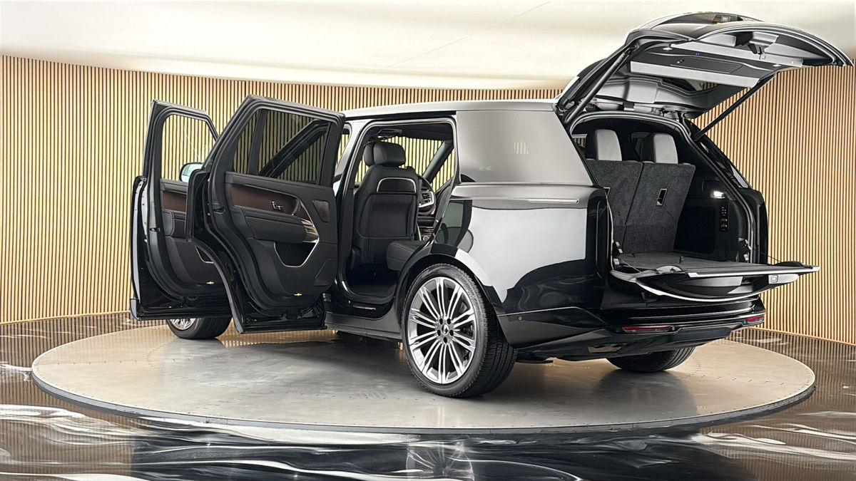 More views of Land Rover Range Rover