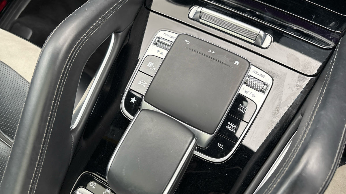 Mercedes-Benz GLE Image 33