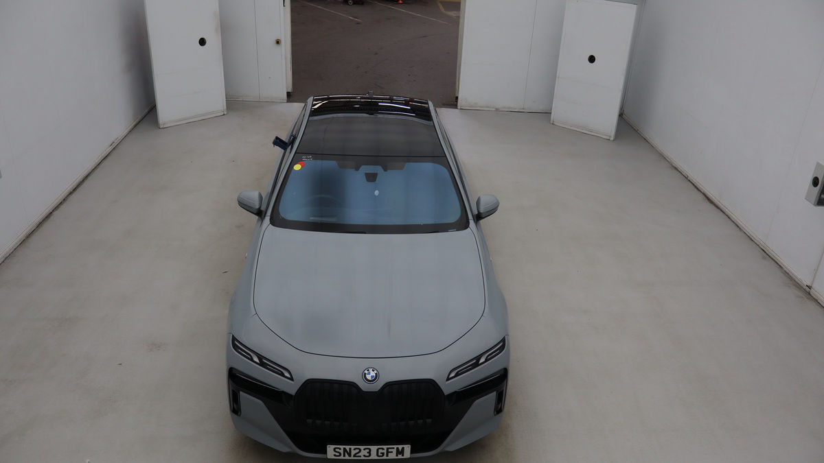 BMW 7 Series Image 7