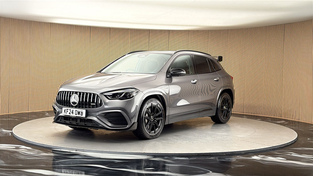 More views of Mercedes-Benz GLA