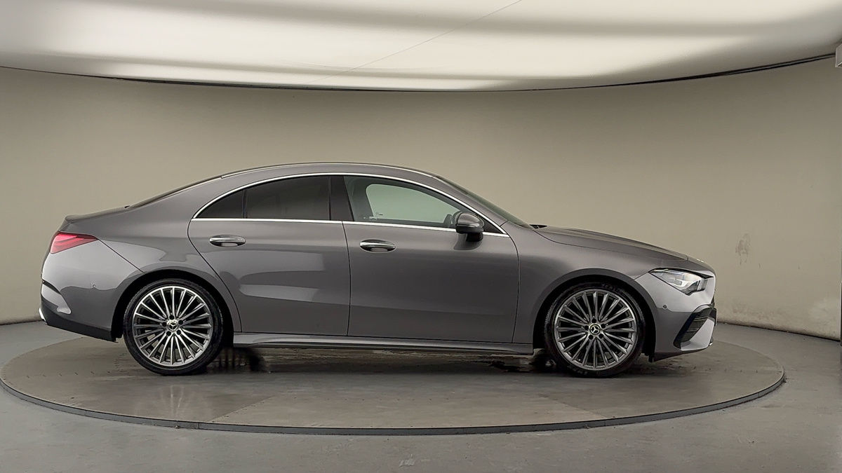 Mercedes-Benz CLA Image 16