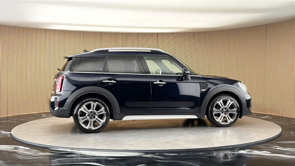 More views of MINI Countryman