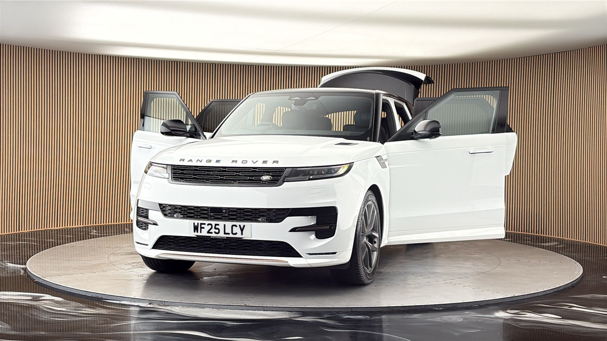 More views of Land Rover Range Rover Sport
