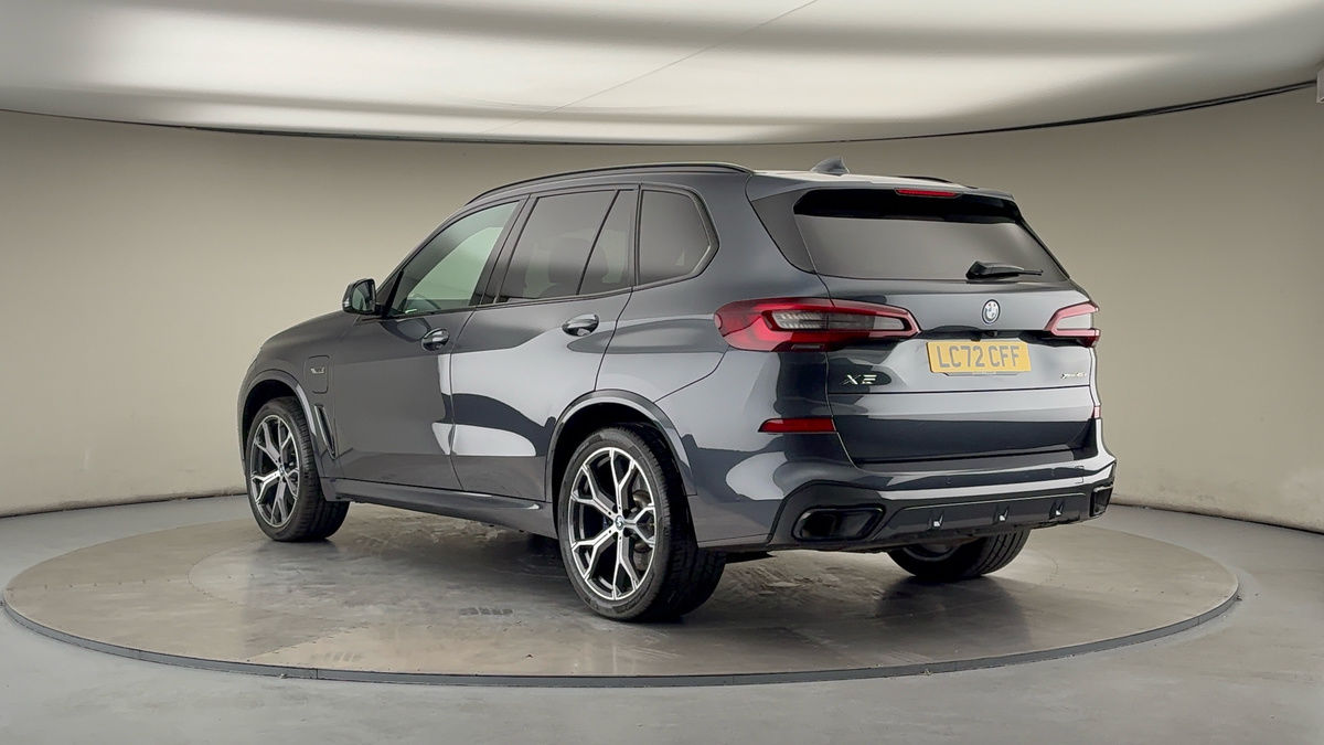BMW X5 Image 2