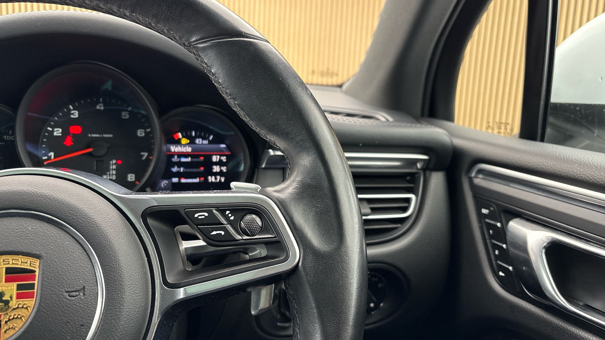 Porsche Macan Image 14