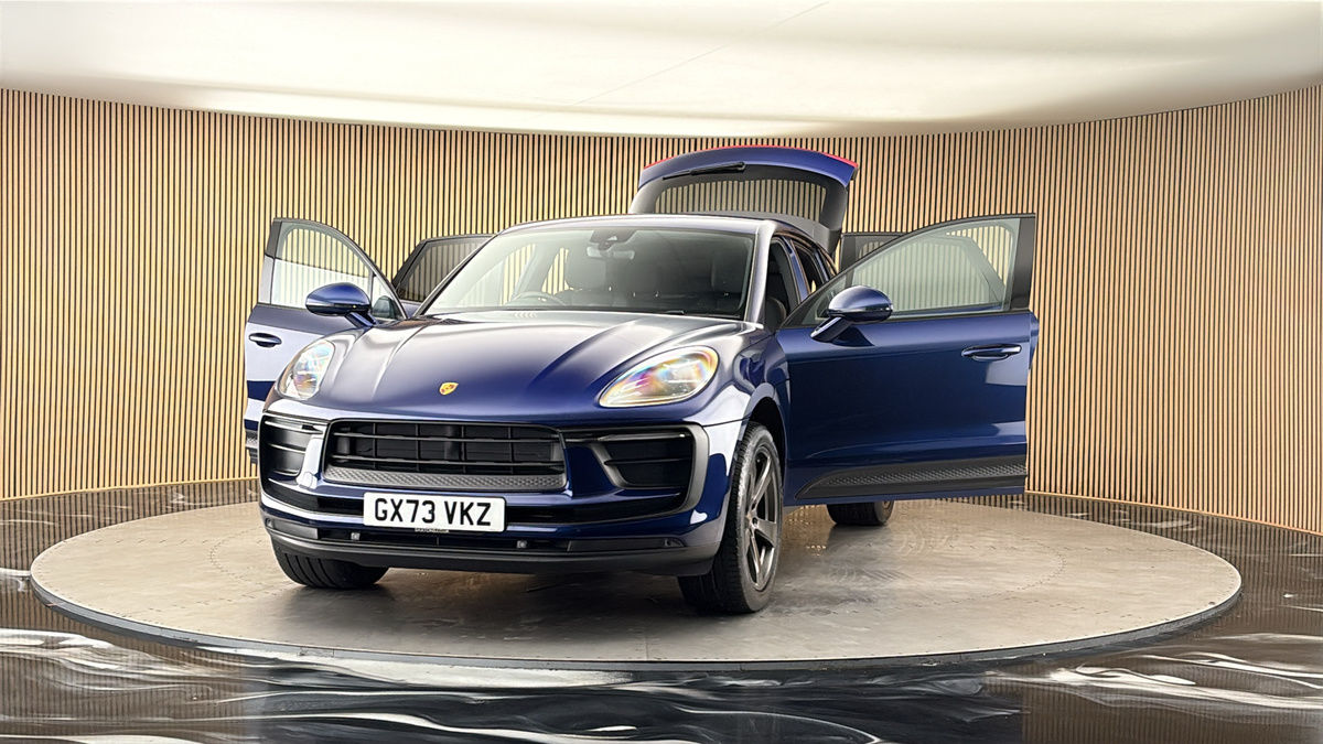 More views of Porsche Macan