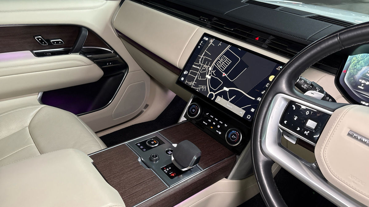 Land Rover Range Rover Image 18