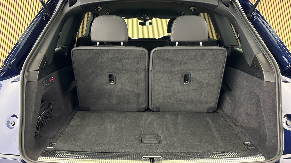 Audi Q7 Image 11