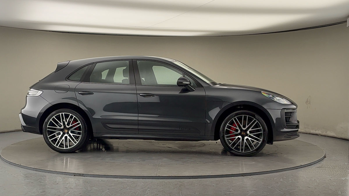 More views of Porsche Macan