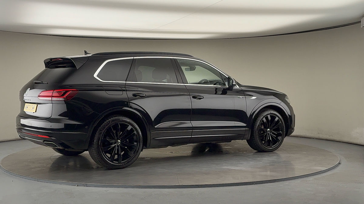 More views of Volkswagen Touareg